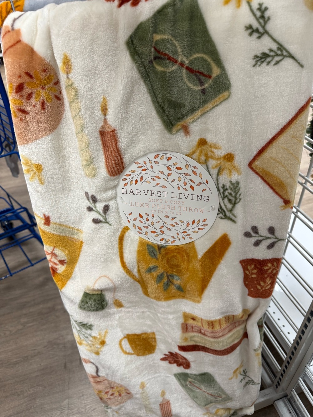 Cream Luxe Plush Throw - Soft Cozy Fall Print